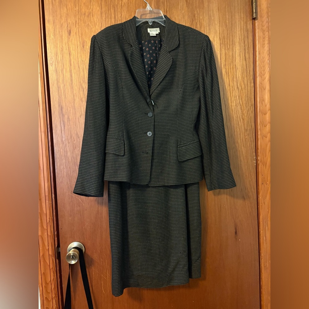 Pendleton Women's Black Micro-Check Blazer and Skirt Set